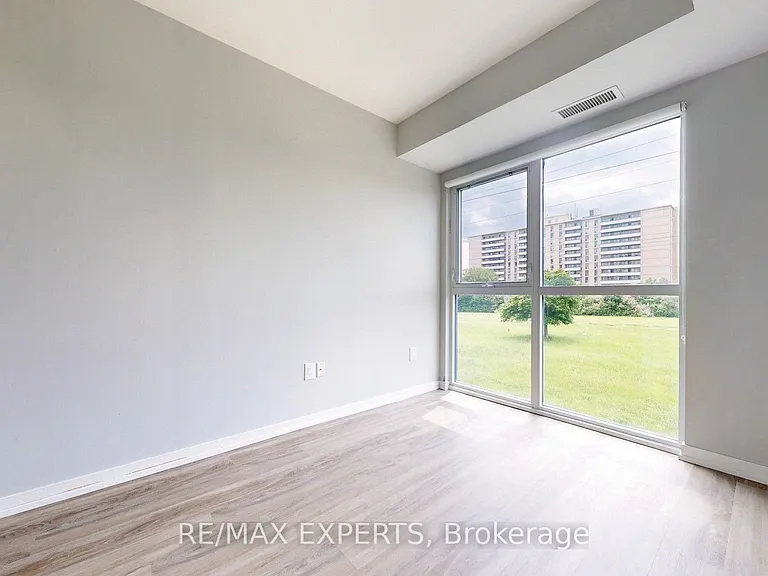 3237 Bayview Ave #102 — Photo 26