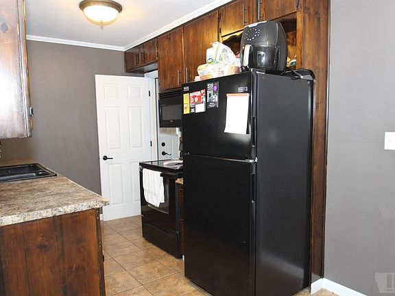 5th image of 543 18th St SE