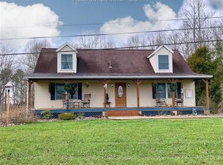 2251 Pleasant View Ridge Rd, Millwood, WV 25262