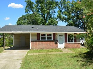 611 White St, Selma, NC 27576