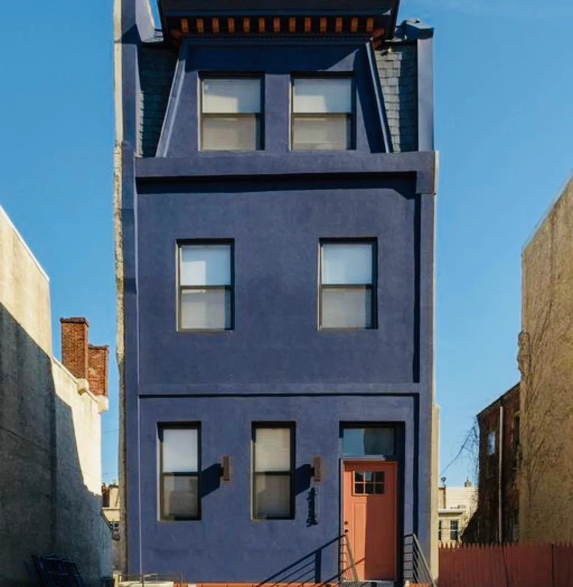 3115 Clifford St — Photo 1