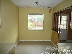 5th image of 4819 Winthop St
