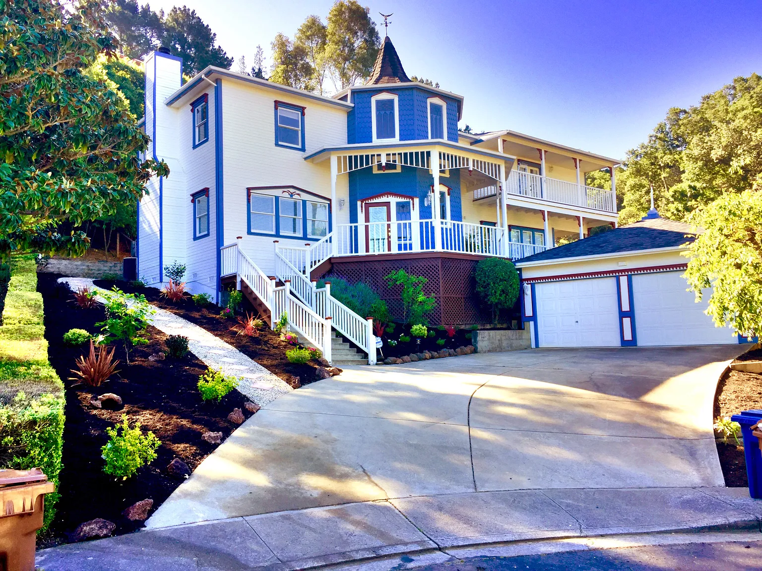 904 Andrews Dr photo 1