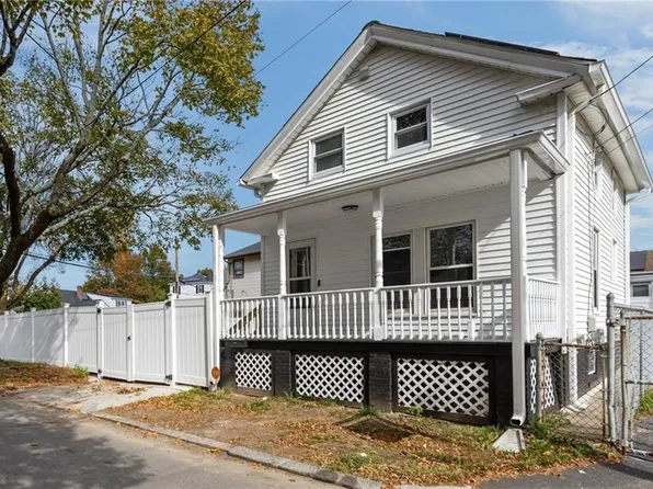 71 Rowan St, Providence, RI 02908