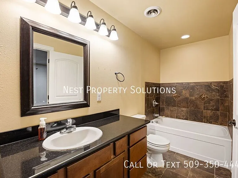 547 S Bayside St — Photo 18