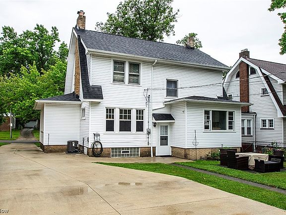 2nd image of 17402 Bradgate Ave