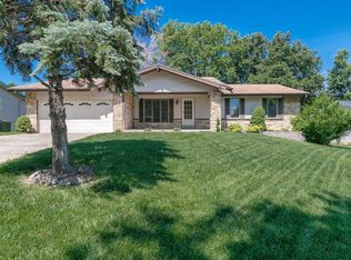 22 Spring Wood Dr, Saint Peters, MO 63376
