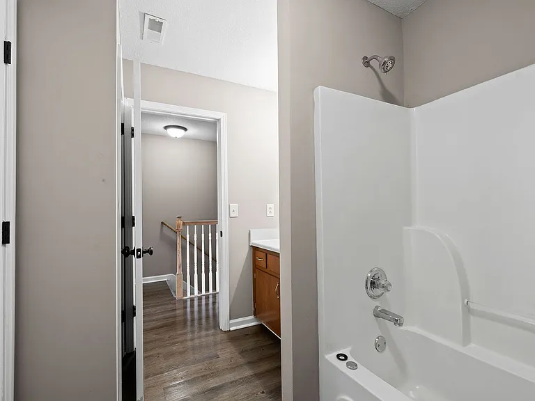 504 Patriot Park Ct — Photo 15