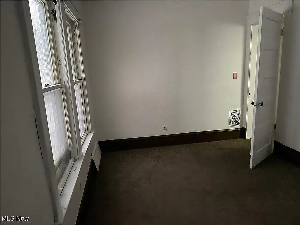 2 bed, 790 sqft, $975 — Photo 1