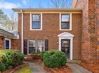 2408 Cottage Pl, Greensboro, NC 27455