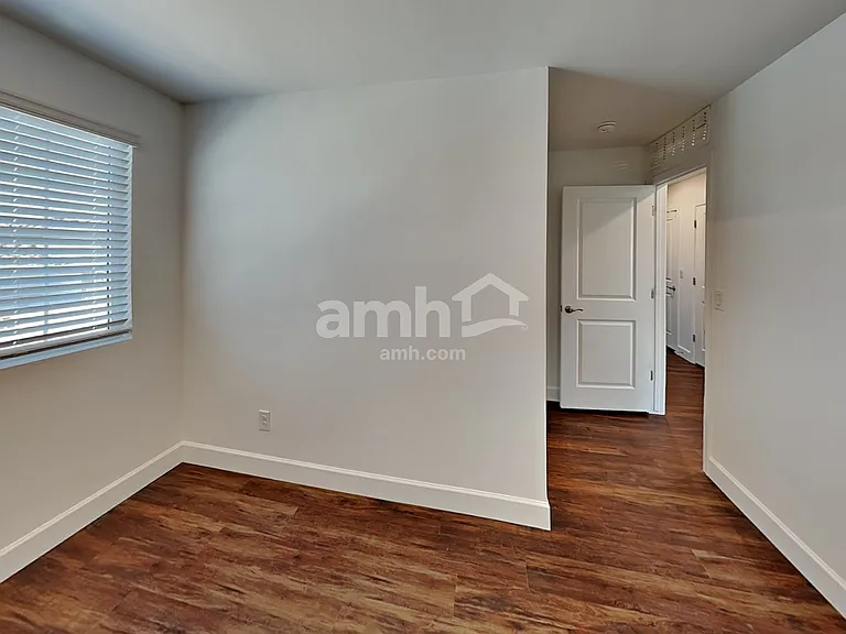 2980 N Vigo Ave — Photo 17