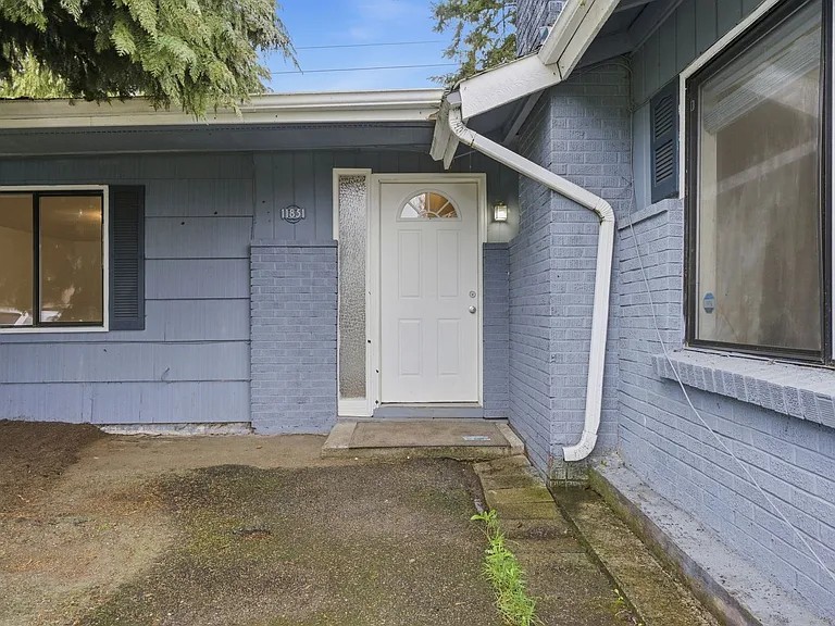 11851 SE 170th Pl #RENTON1 — Photo 5