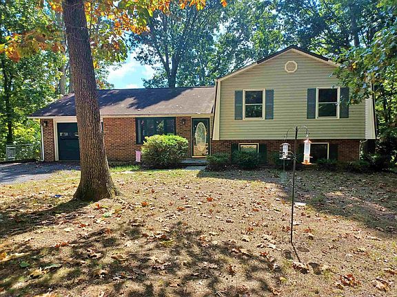 5th image of 1090 Flint Dr