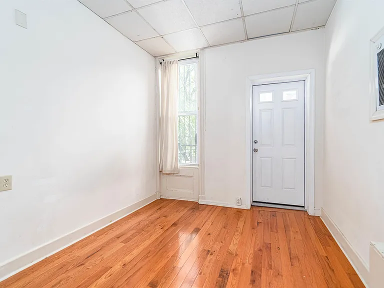 123 Clinton St #1S — Photo 10
