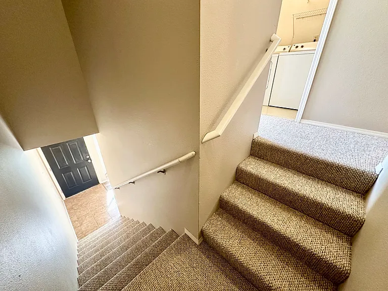 209 E 18th Ave #27 — Photo 20