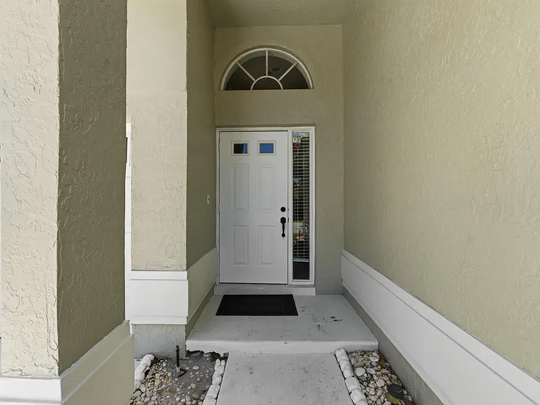 10781 Cypress Lake Ter — Photo 4