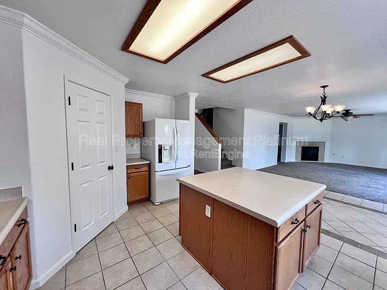 6054 E Hampton Way — Photo 25
