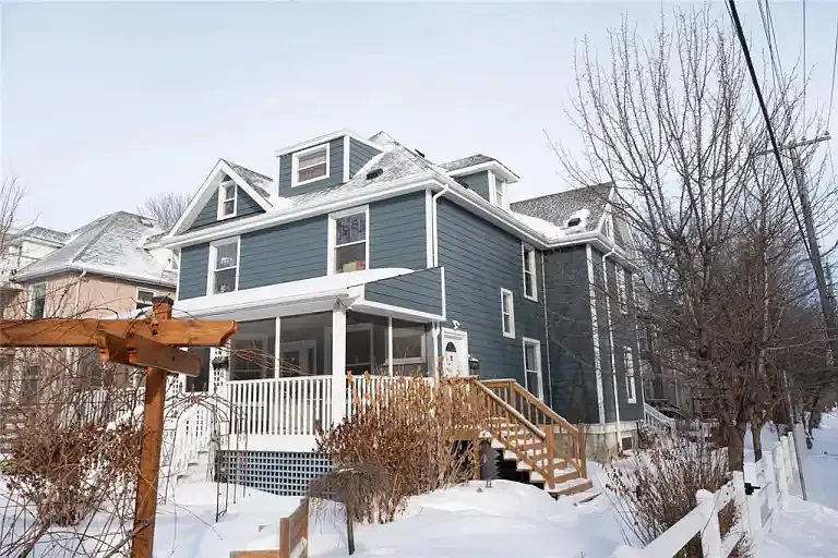 25 Cornish Ave #1 — Photo 3