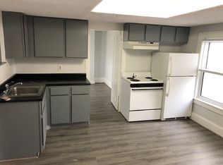 25 Suffolk St, Rockland, ME 04841