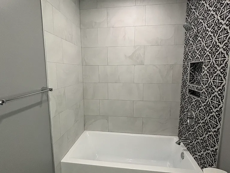 1261 Donald Ave — Photo 5