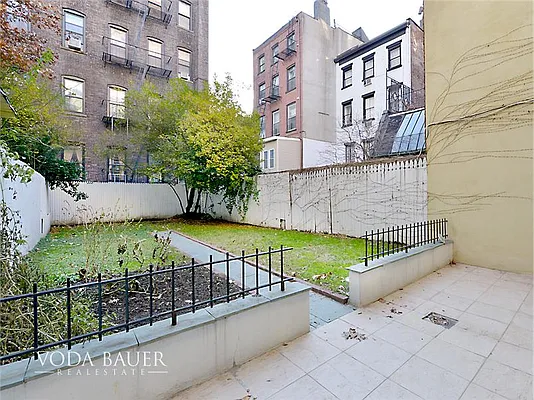 Rented by Voda Bauer Real Estate | media 16