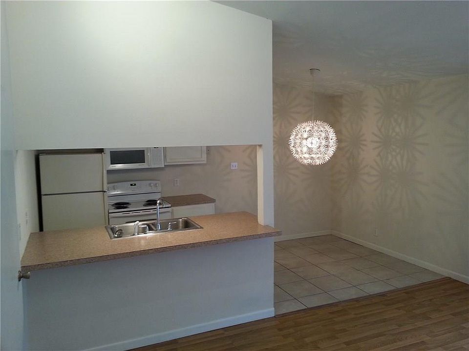 1st image of 2708 S 1st St #201