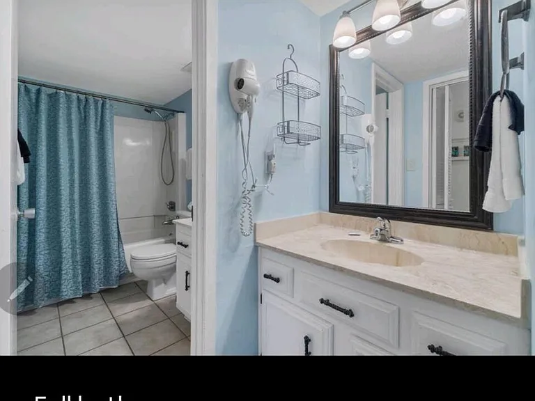 101 Sandpiper Bay #1B — Photo 3