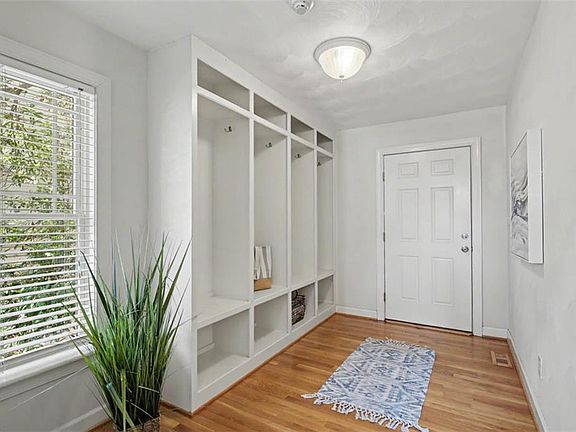3rd image of 5022 Pleasant Ave