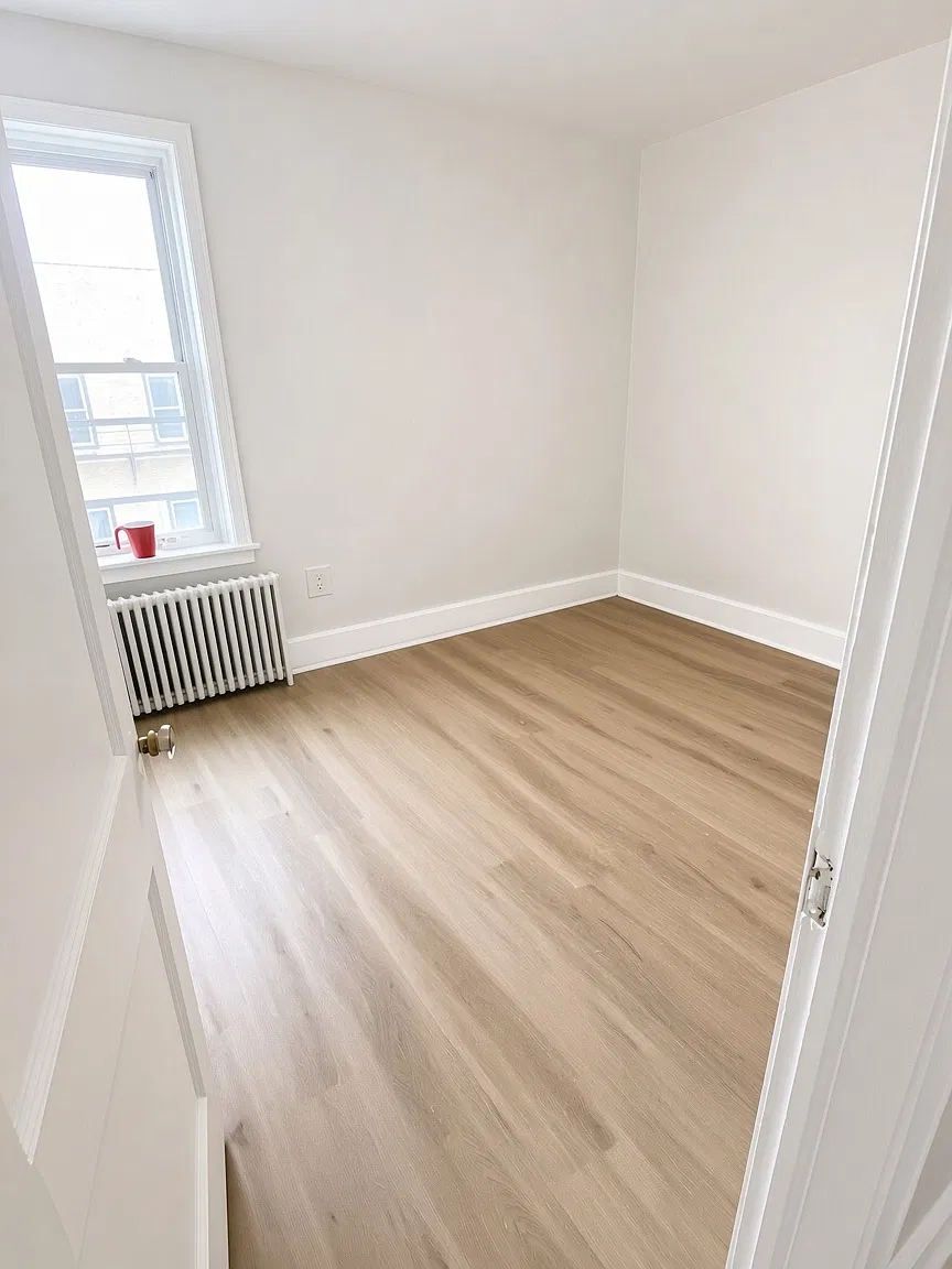 2 bed, $1,300 — Photo 4