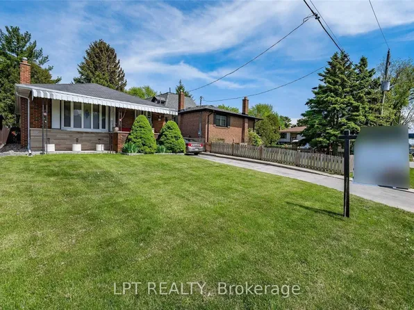 29 Jeanette St, Toronto, ON M1M 3G3