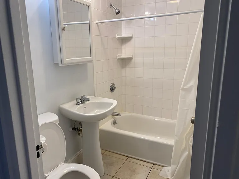 265 Highland Ave #4 — Photo 5