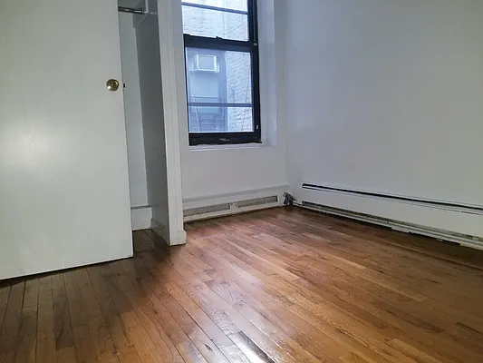 Rented by Loyal Realty NY Corp | media 10