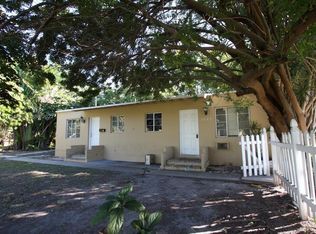 2027 Plunkett St, Hollywood, FL 33020