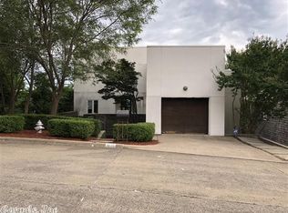 3220 Edgerstoune Ln, Little Rock, AR 72205