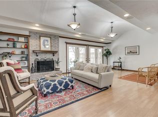 8221 Willow Creek Blvd, Oklahoma City, OK 73162