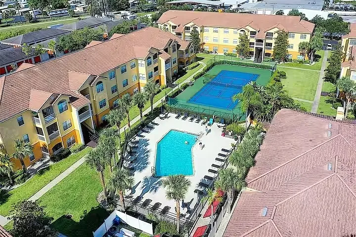 2 bed, 925 sqft, $1,400 — Photo 1