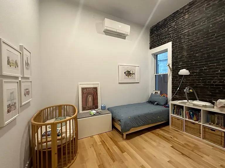 247 Nassau Ave #1R — Photo 6