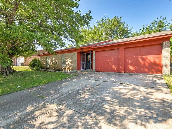 2nd image of 205 Quail Creek Dr