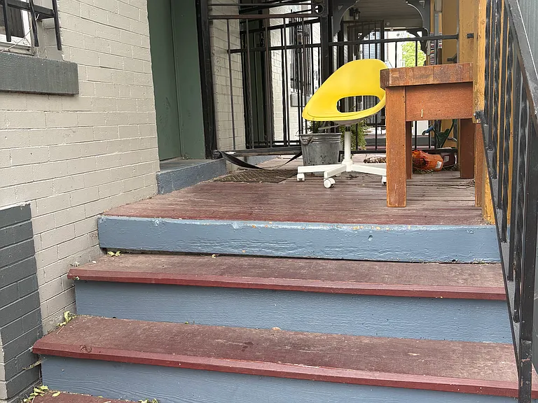 828 E 25th Ave — Photo 10