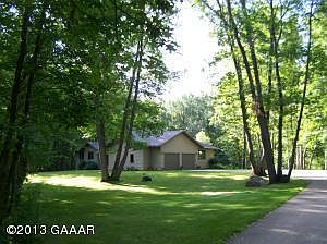 4th image of 2302 Ironwood Dr NE