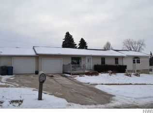 4646 Tyler St, Sioux City, IA 51108