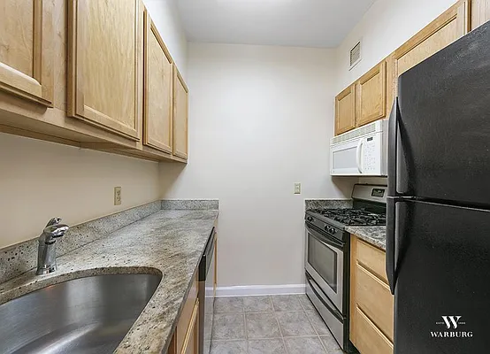 Rented by Warburg | media 21