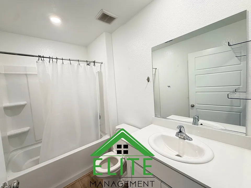 12835 Spotted Wren Cir