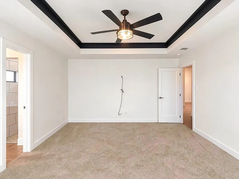 7119 Rosado Dr — Photo 25