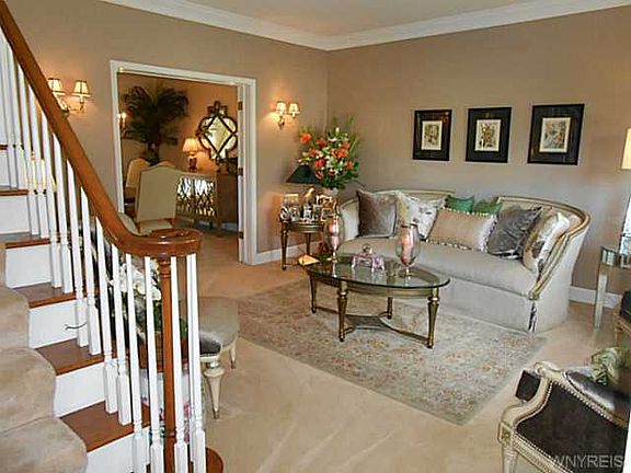 3rd image of 8587 Greenway Ct