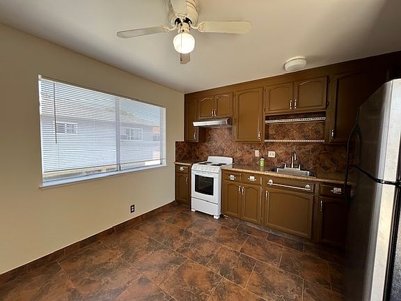 2nd image of 607 Bolton Ct APT 4