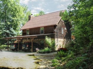 496 Puett Cove Rd, Marble, NC 28905