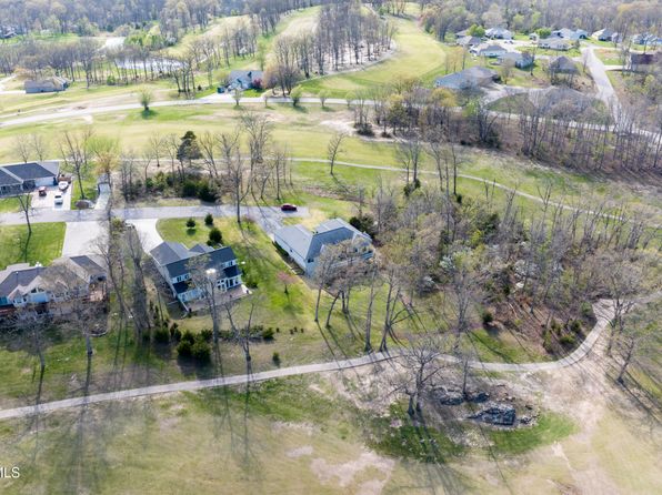 210 Bogey Ln, Gravois Mills, MO 65037