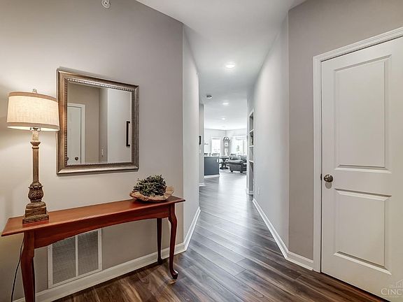 2nd image of 3501 Chestnut Park Ln #101