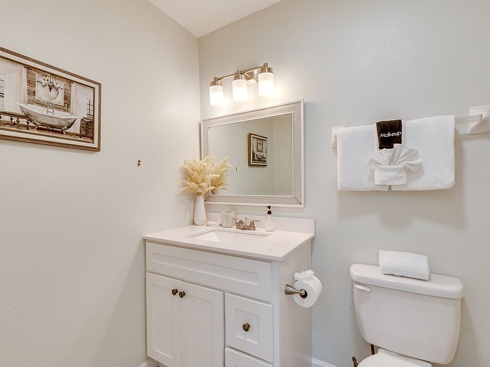 1st image of 200 Sandestin Ln APT 305